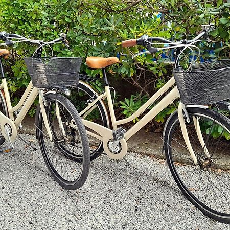 Apt Luminoso, Spazioso Con Aria Condiz E Bici Viareggio Exterior photo