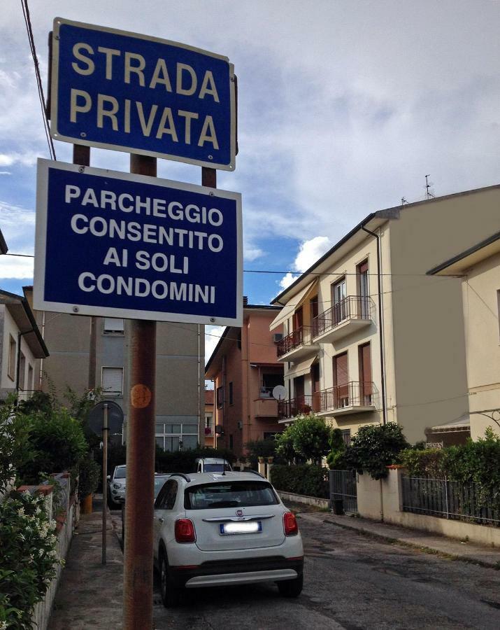 Apt Luminoso, Spazioso Con Aria Condiz E Bici Viareggio Exterior photo